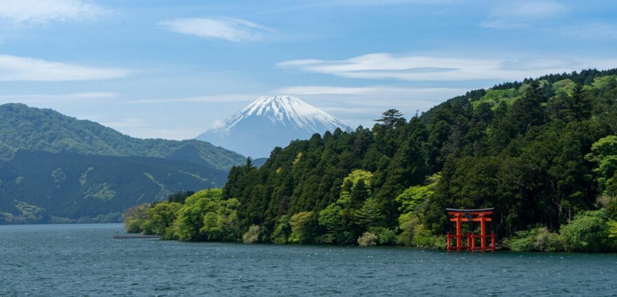 1-Day Mt Fuji and Hakone Sightseeing trip from Tokyo - Owakudani Valley: a short visit with big-day variety