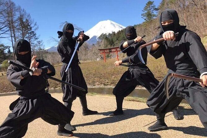 Best Mt Fuji and Hakone Full-Day Bus Tour from Tokyo - Lake Ashi Wild Grass Garden and the cruise for Fuji views