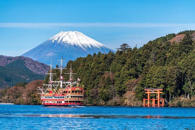 Best Mt Fuji and Hakone Full-Day Bus Tour from Tokyo - Hakone Jinja and the Torii of Peace on the water