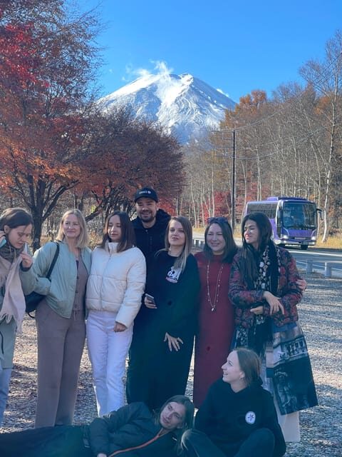 From Tokyo: Mount Fuji Full Customized Tour English Guide - Meeting Up and Getting the Day Started on Time