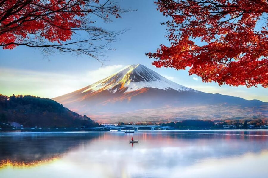 From Tokyo: Mount Fuji & Hakone Full Day Private Tour - Hakone Shrine and the ride home: manage expectations about the clock