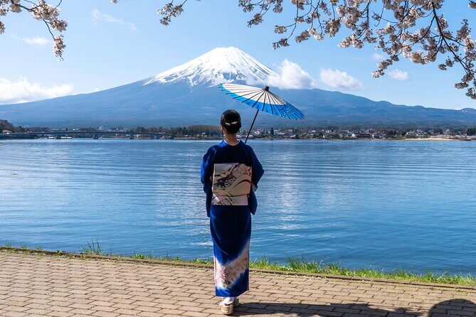From Tokyo: Mount Fuji Sightseeing Full Day Trip - Stop 3: Arakura Fuji Sengen Shrine (Built in 705)
