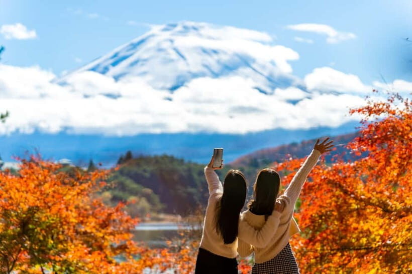 From Tokyo: Must-Visit Mount Fuji Highlight Full-Day Tour - Oshino Hakkai: Spring Ponds, Water Mills, and a Slower Pace