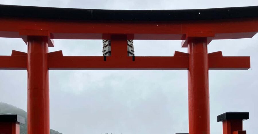 Hakone: Day Tour to View Mt Fuji & Wooden Culture Experience - First Stop: Hakone-Yumoto and why starting right matters