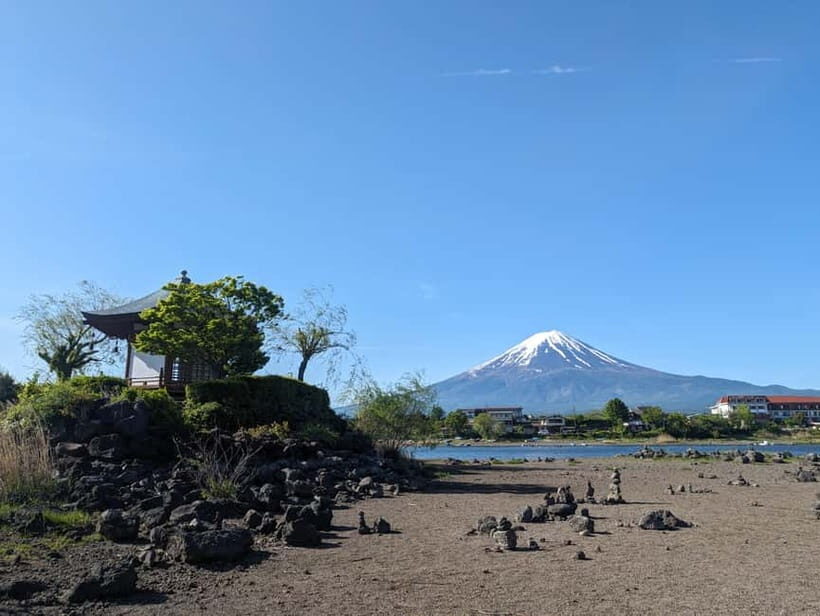 Lake Kawaguchi : Half day Private Tour with local guide - When clouds roll in: how the guide keeps your day on track