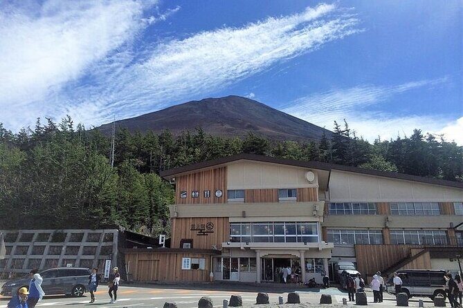 Mount Fuji 5th Station, Arakurayama, Oshino Hakkai and Hot Spring - Oshino Hakkai springs: calm water where snow becomes ponds