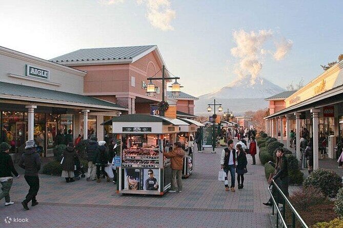 Mount Fuji 5th Station, Arakurayama, Oshino Hakkai and Hot Spring - The pacing issue: what to expect when the day gets packed
