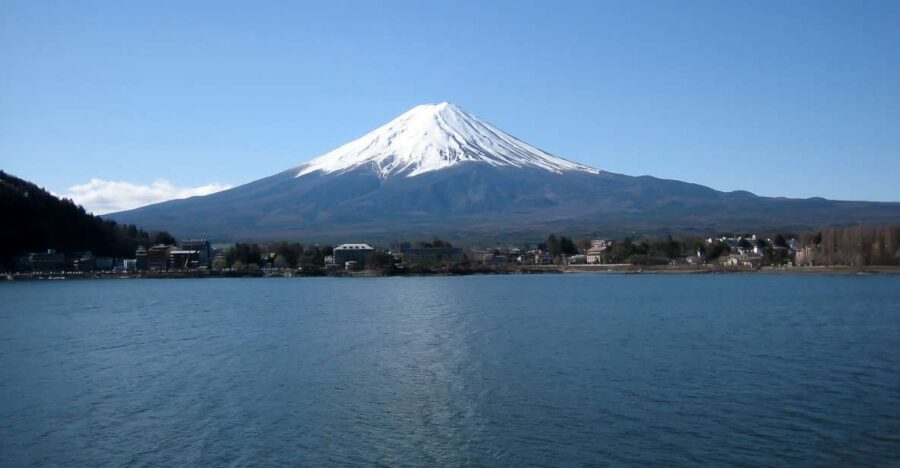 Mount Fuji: Full-Day Tour with Private Van - From Your Tokyo Hotel to the Fuji Visitor Center Photo Stop