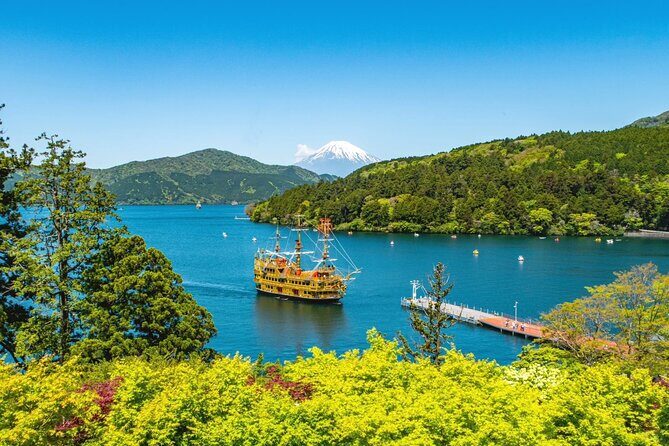 Mount Fuji, Hakone and Owakudani One Day Bus Tour from Tokyo - Lake Ashi (Lake Ashinoko) and the Cruise That Sets the Tone