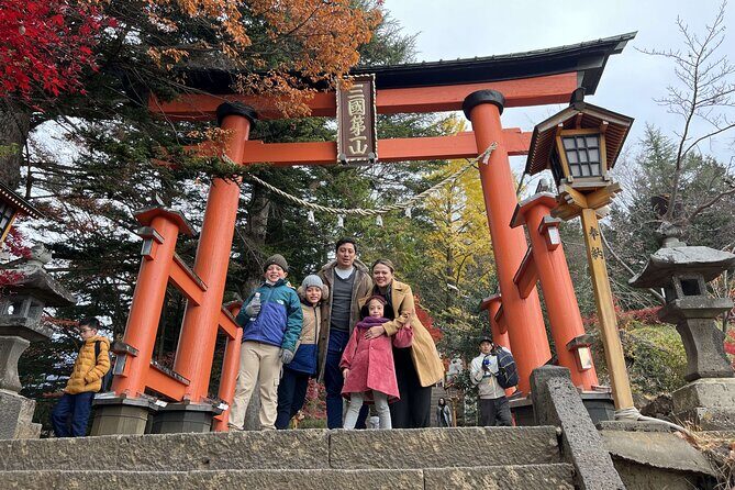 Mt Fuji and Lake Kawaguchiko Bus Day Tour with English Guide - Lawson Kawaguchiko Station: the blue facade photo stop