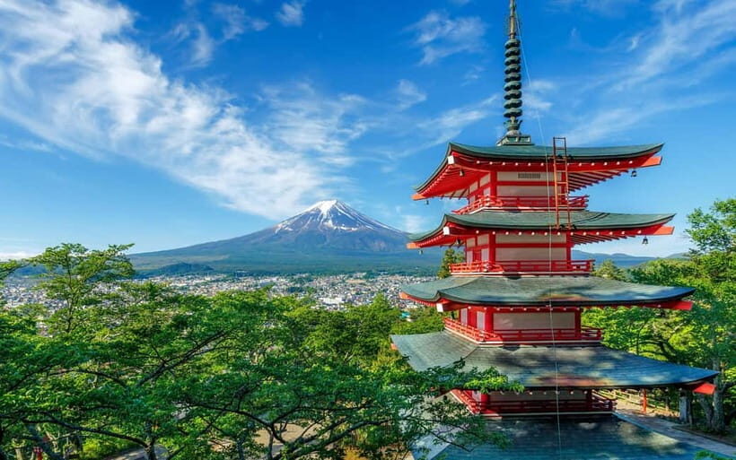 Mt Fuji Top 5 Spots Day Tour: Arakurayama Park,Oshino Hakkai - Hikawa Clock Shop: Small Streets, Fuji at the End