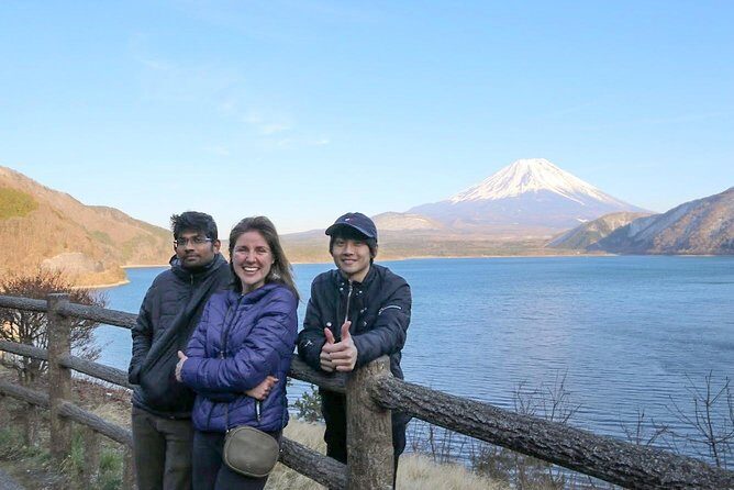 Private Mt Fuji Tour from Tokyo: Scenic BBQ and Hidden Gems - English-Speaking Private Guide: The Part You Feel, Not Just Read