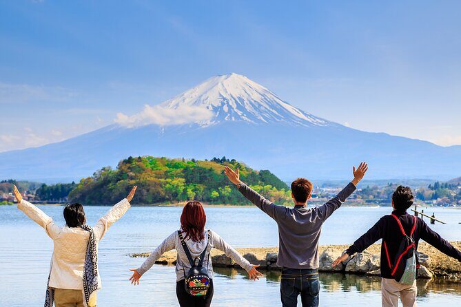 Tokyo: Mount Fuji One Day Trip Lake Kawaguchi & Lake Yamanaka - Arakurayama Sengen Park: Chureito Pagoda and the big-view combo