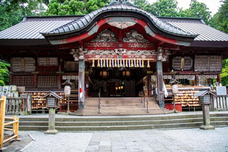 Tokyo: Mount Fuji Private Tour with Scenic Lunch Experience - Arakura Fuji Sengen Shrine and Pagoda: The View Comes With Stairs